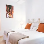 Apartamento Con Encanto En Patio Sevillano