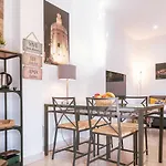 Apartamento Con Encanto En Patio Sevillano