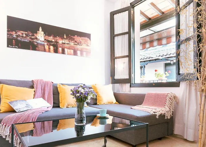 Apartamento Con Encanto En Patio Sevillano